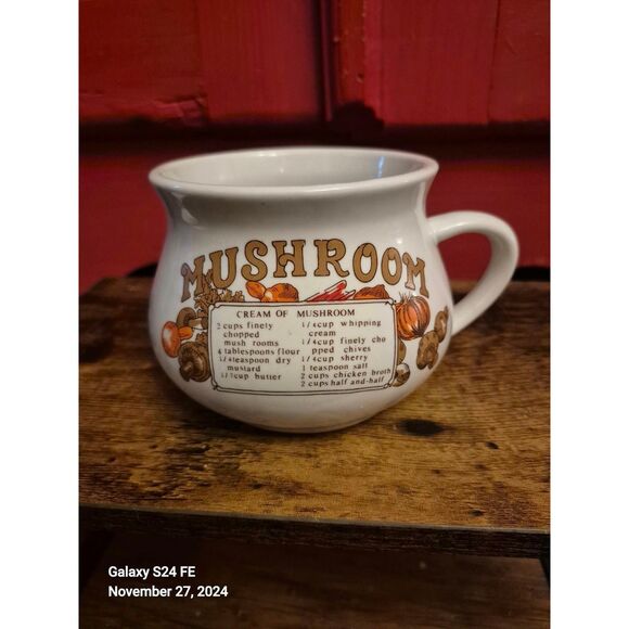 3 Vintage Soup Bowls Cups Mushroom Tomato Onion With Recipe Handles Retro - Picture 7 of 8